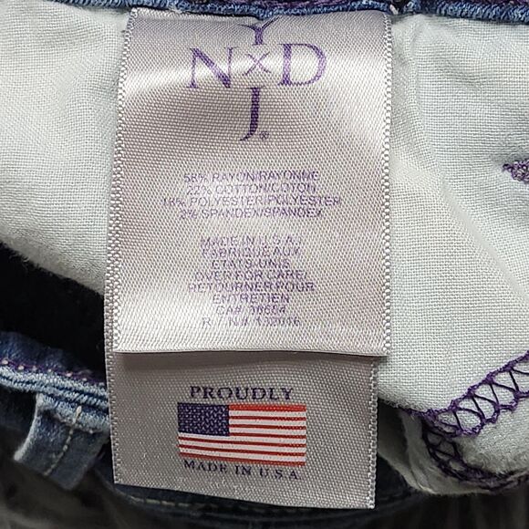 NYDJ Jeans Womens 8 Blue Ankle Crop Cuffed Straight Leg Lift Tuck Made in USA - Picture 12 of 14